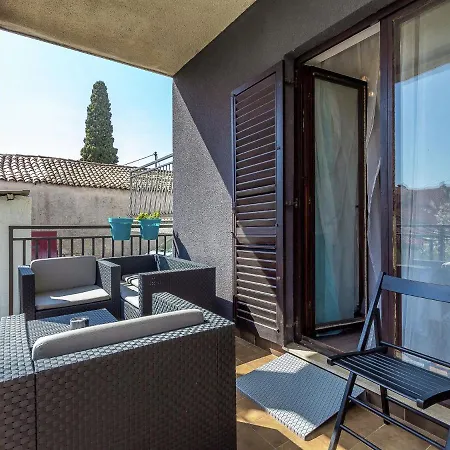 In Near Center Apartament Pula